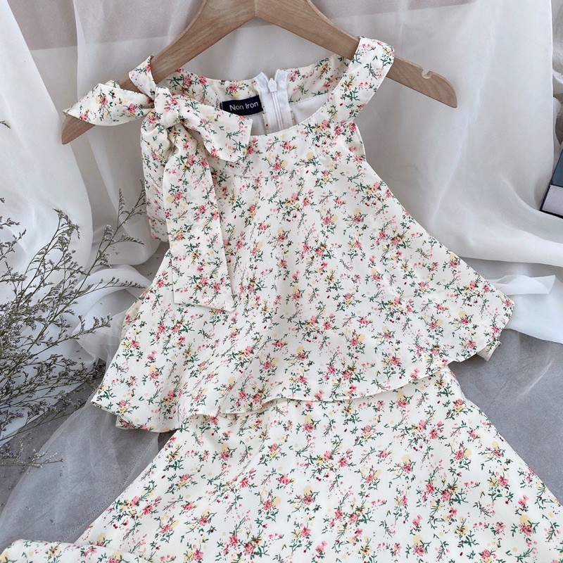 ĐẦM HOA CỔ YẾM THẮT NƠ