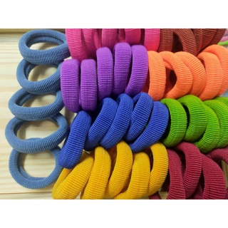 Thun cột tóc lẻ