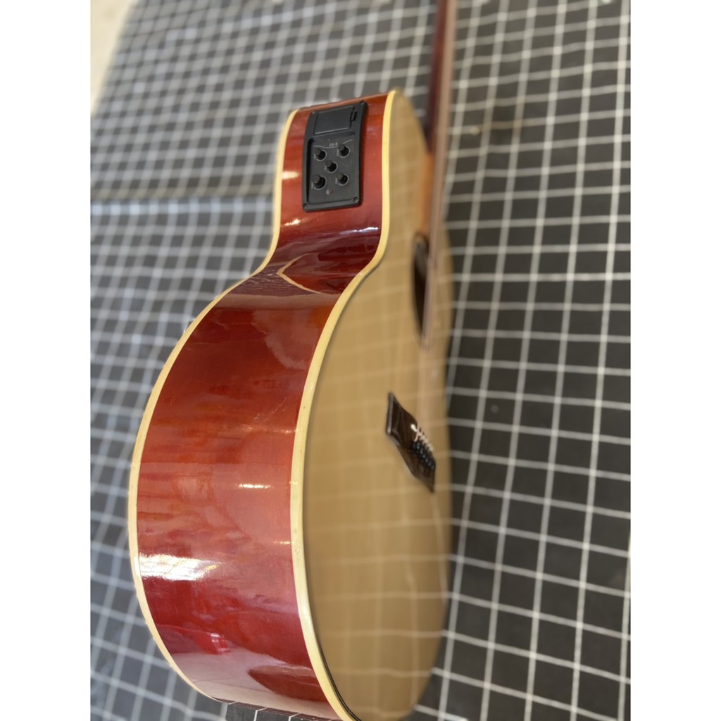 Đàn Guitar Acoustic Có kèm EQ top Solid Sản Xuất tại Việt Nam