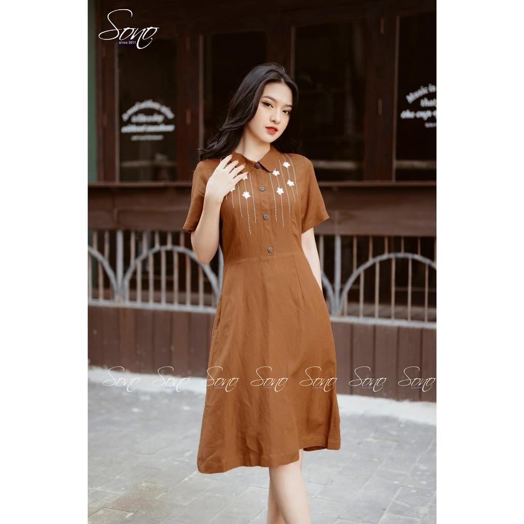 Sono - Đầm Cổ Sen Thêu Hàng Thiết Kế Tỉ Mỉ Chất Liệu Cao Cấp