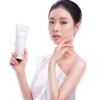 SỮA TẮM TRẮNG TITIONE  200g