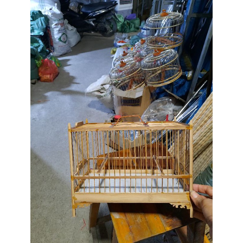 Lồng khuyên để bàn,hay dùng để sách đi chơi