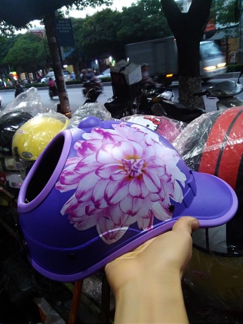 Mũ bảo hiểm nửa đầu lưỡi trai kiểu khoét chóp hở đầu cho nữ6
