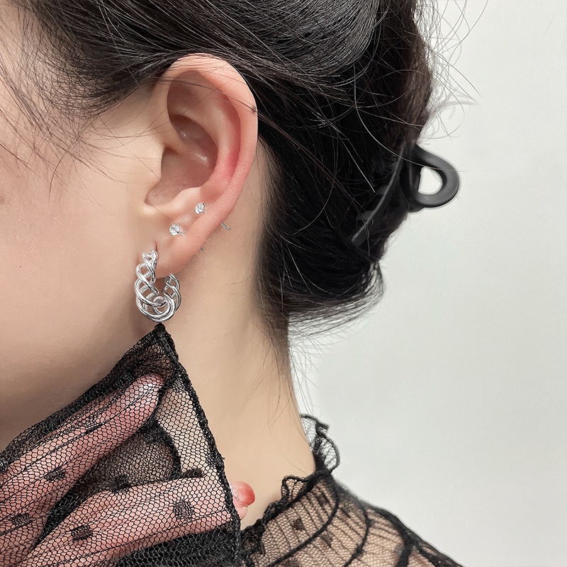 Bông Tai Hình Chữ C Xoắn Ốc Phối Đường Xoắn Đầy Cá Tính Cho Nữ F767