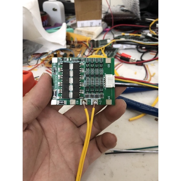 Quạt tích điện chạy liên tục 12-24h,hệ pin sắt 12v6,5Ah, độ bền 5-10 năm