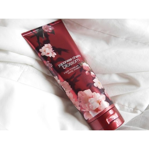 Sữa Dưỡng Thể Bath Body Works Japanese Cherry Blossom Body Lotion 236ml ⦿RHshop⦿