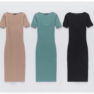 Váy body len tăm cổ vuông cộc tay