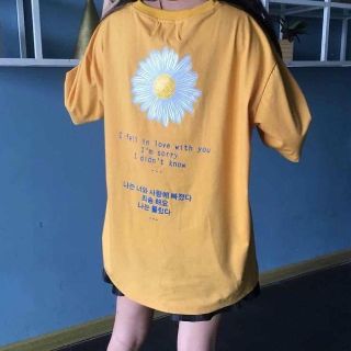 Áo Form Rộng Bông Cúc Hot Trend