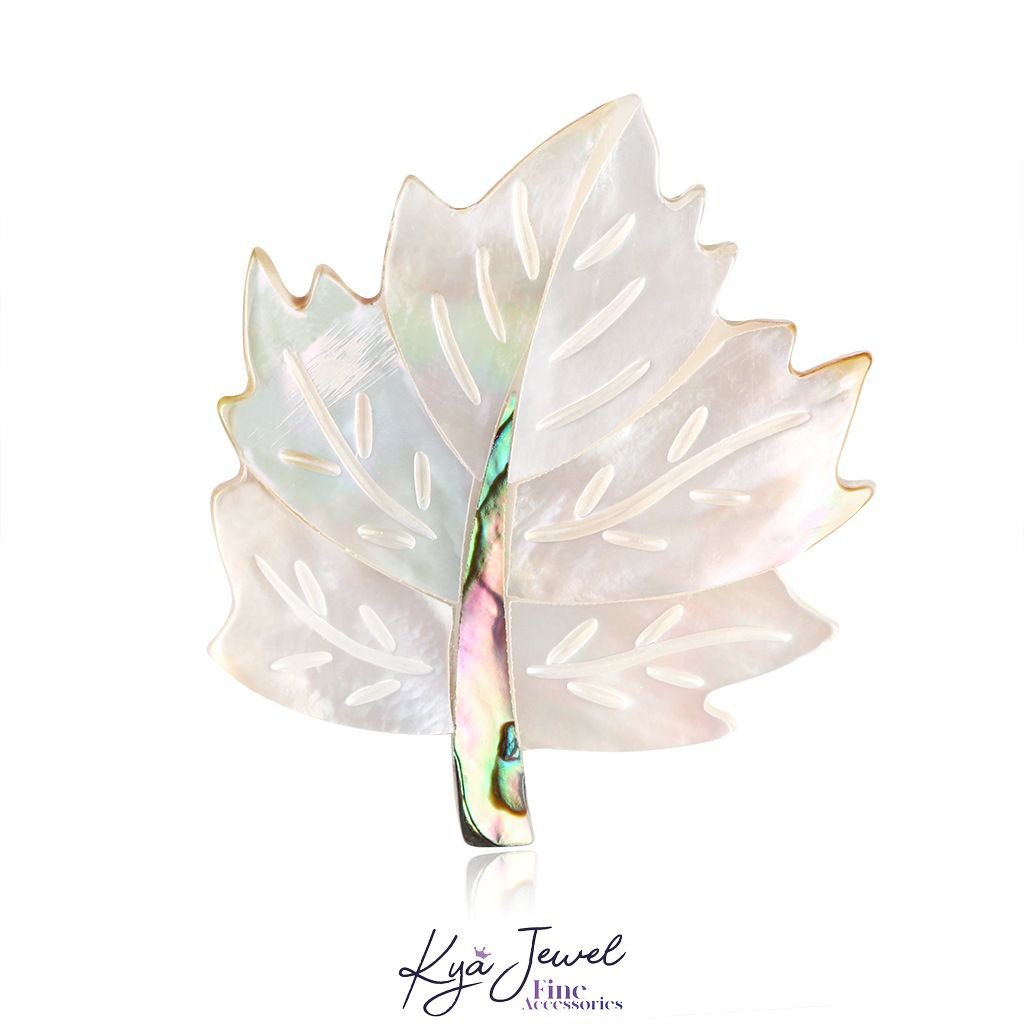 Cài áo Kya Jewel lá phong xà cừ thời thượng