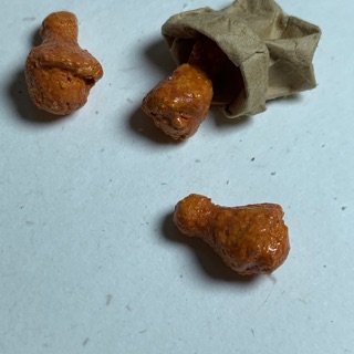 Mô Hình Gà Rán Cay Miniature bằng Đất Sét