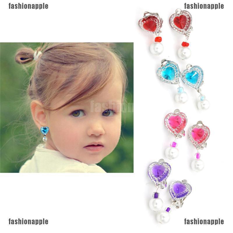 Hoa tai hình trái tim cho bé gái