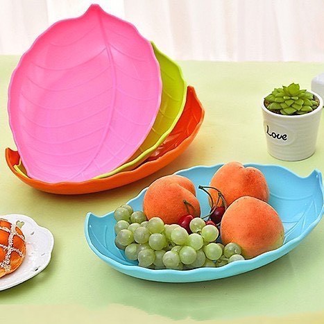 Đĩa nhựa hình lá Việt Nhật đựng hoa quả, bánh kẹo, đồ ăn thiết kế mới lạ đẹp mắt BH 1241