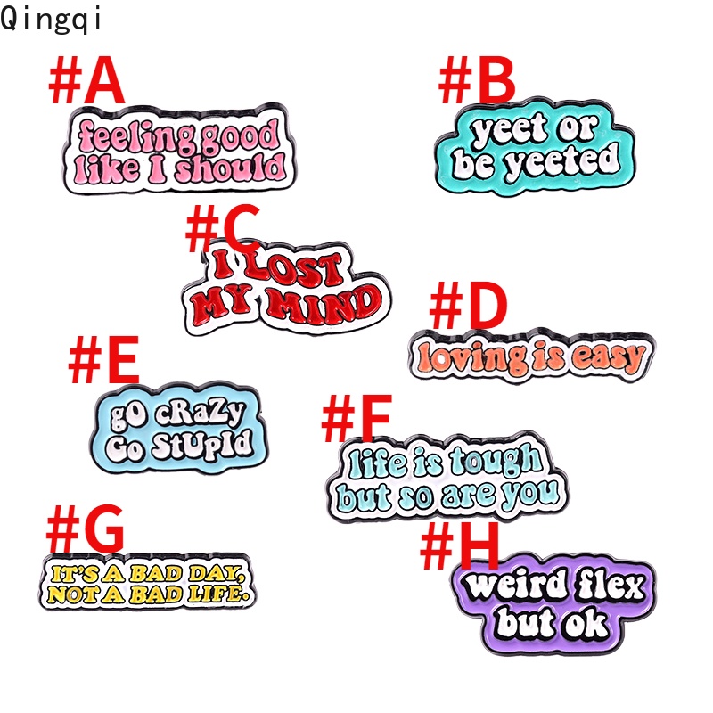 Ghim cài áo Miss Zoe họa tiết in chữ thời trang cho nam và nữ