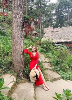 ĐẦM MAXI ĐỎ XẺ TÀ (KÈM HÌNH THẬT)