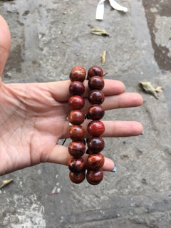 VÒNG TAY GỖ SƯA