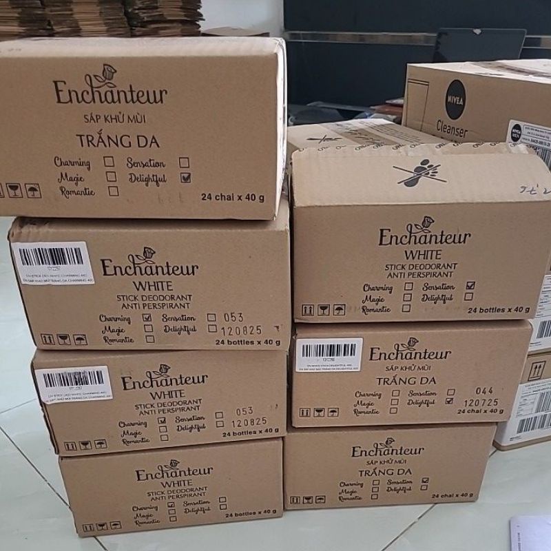 Sáp khử mùi Enchanteur 40g