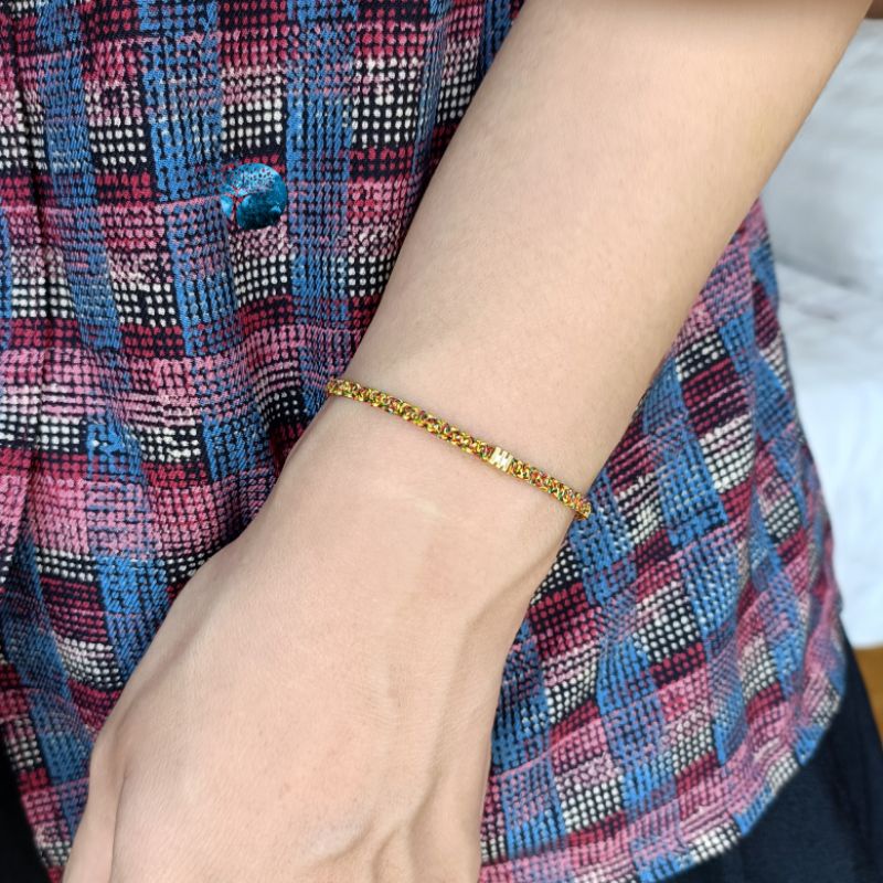 Vòng tay tết dây ngũ sắc