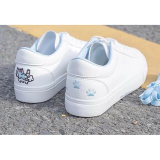 Order giày trắng ulzzang