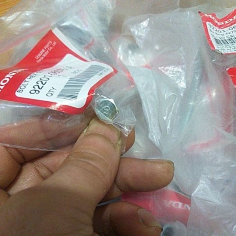 Bộ Ốc Chống Yếm Xe Bửng xe Dream Hàng Chính Hãng - Ốc Cài Yếm Gắn Cho Dream Việt Và Dream Thái