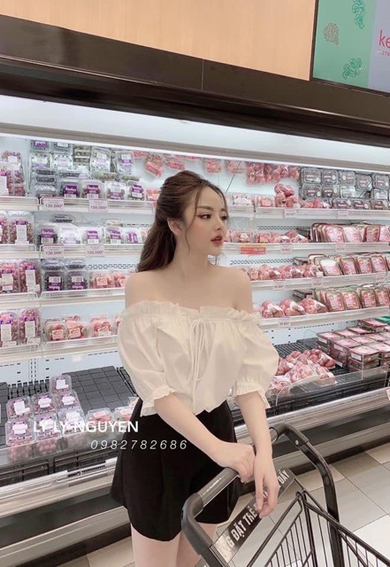 SET ÁO TRỄ VAI CROPTOP MIX QUẦN SOOC VẢI