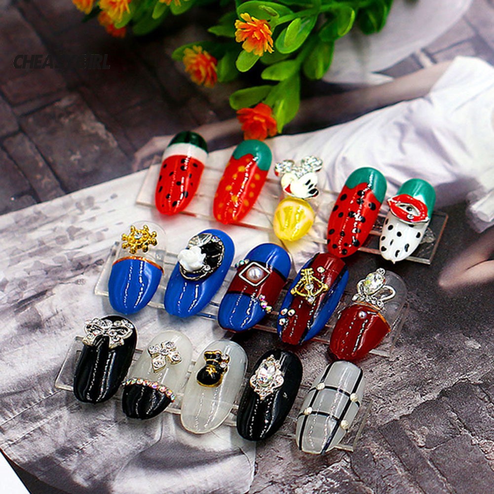 ♤ Set 50 Kệ Trưng Bày Móng Tay Giả Trong Suốt