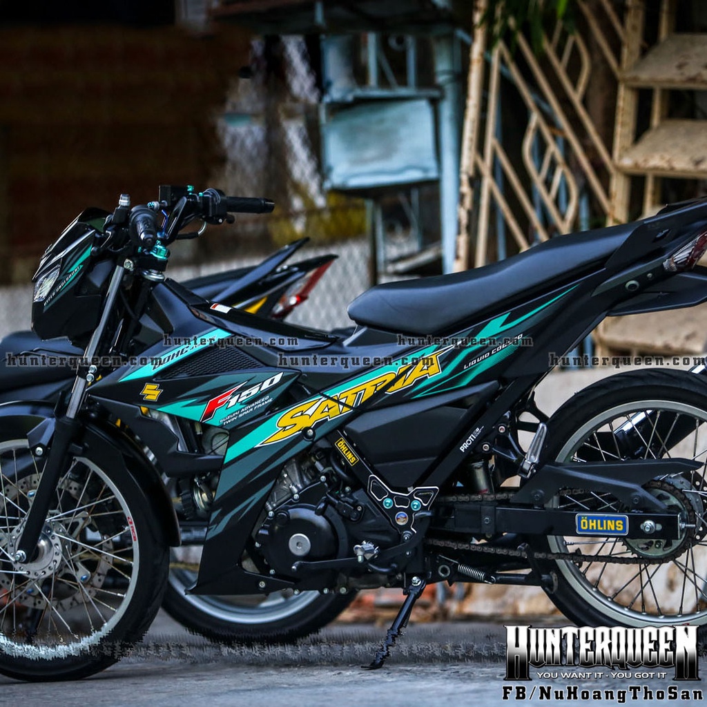 Tem rời cao cấp dán xe Satria F150 đen, phối màu xanh-vàng. Decal bền màu, bền bỉ