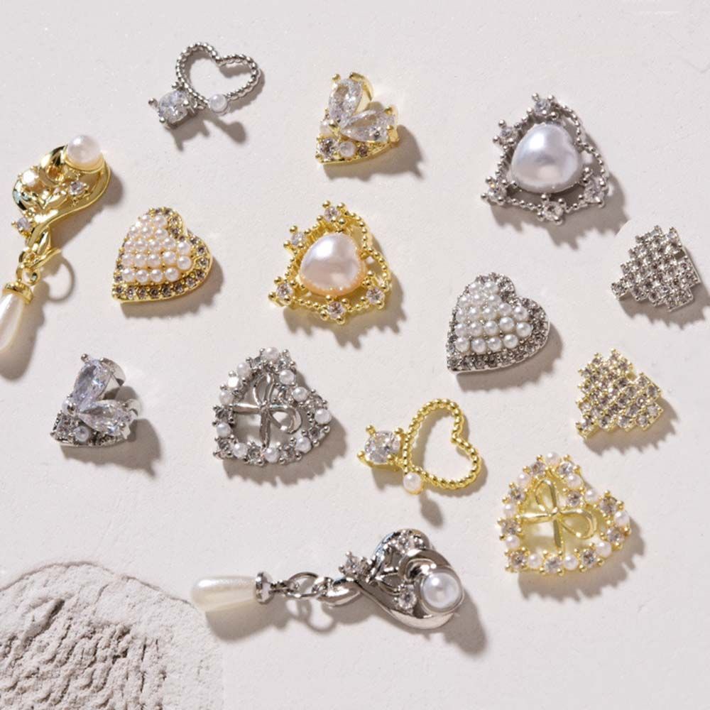 [Hàng mới về] Phụ Kiện Trang Trí Móng Tay Nghệ Thuật Hình Trái Tim 3D Bằng Kim Loại Đính Đá Ngọc Trai Sang Trọng Diy