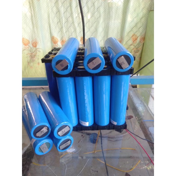Pin 26650_3,2v_3000mah dùng cho ráp bình xe máy