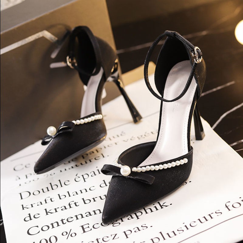 ❀French pearl small high-heeled shoes design sense of niche temperament dress annual meeting single female stiletto buckle fragrance