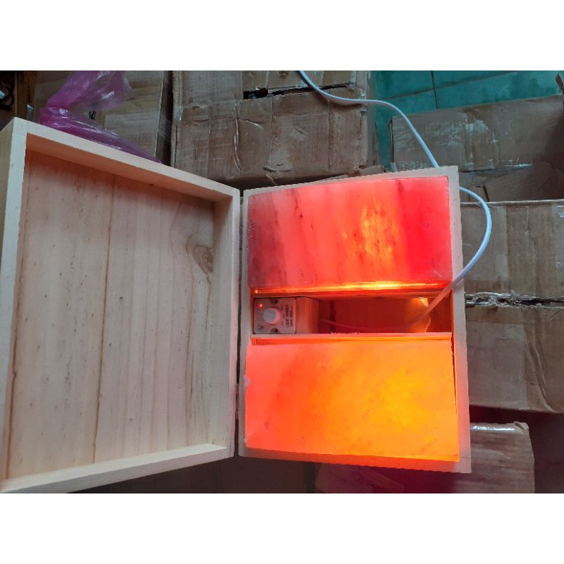 Hộp muối xông chân himalaya, nguyên hộp kèm đầy đủ phụ kiện, đá loại 2 viên cong 20cm*10cm*5cm, hộp gỗ thông.