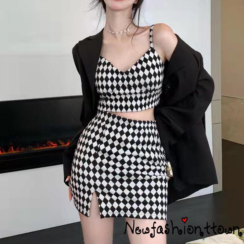 Set Áo Tank Top + Chân Váy Họa Tiết Sọc Caro Xẻ Tà Thời Trang Cho Nữ