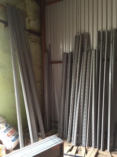 Kệ sắt v lỗ mã 40*80cm