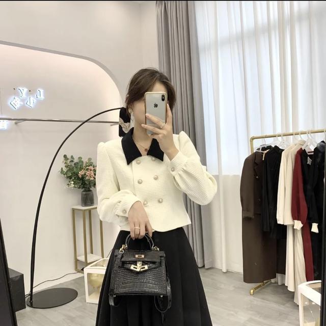 Set áo khoác + chân váy thời trang nữ tính | BigBuy360 - bigbuy360.vn