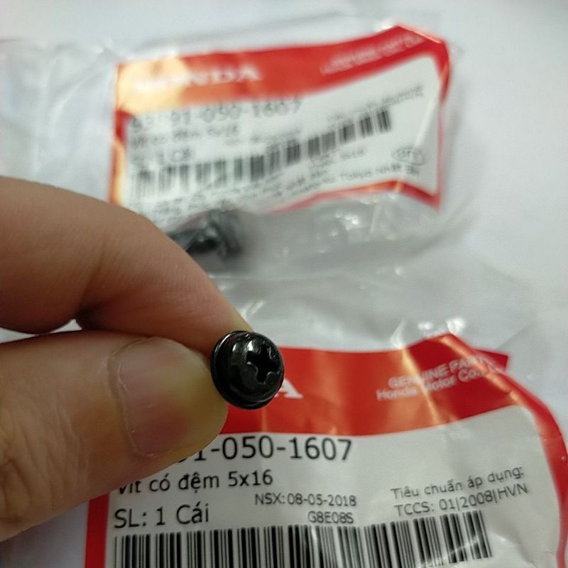 Ốc bắt mặt nạ trước Air Blade AB 110 125