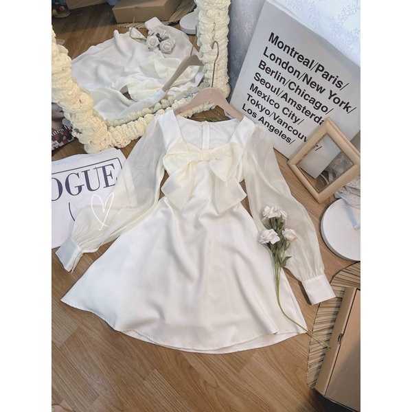 Váy kem phối nơ voan đơn giản bánh bèo