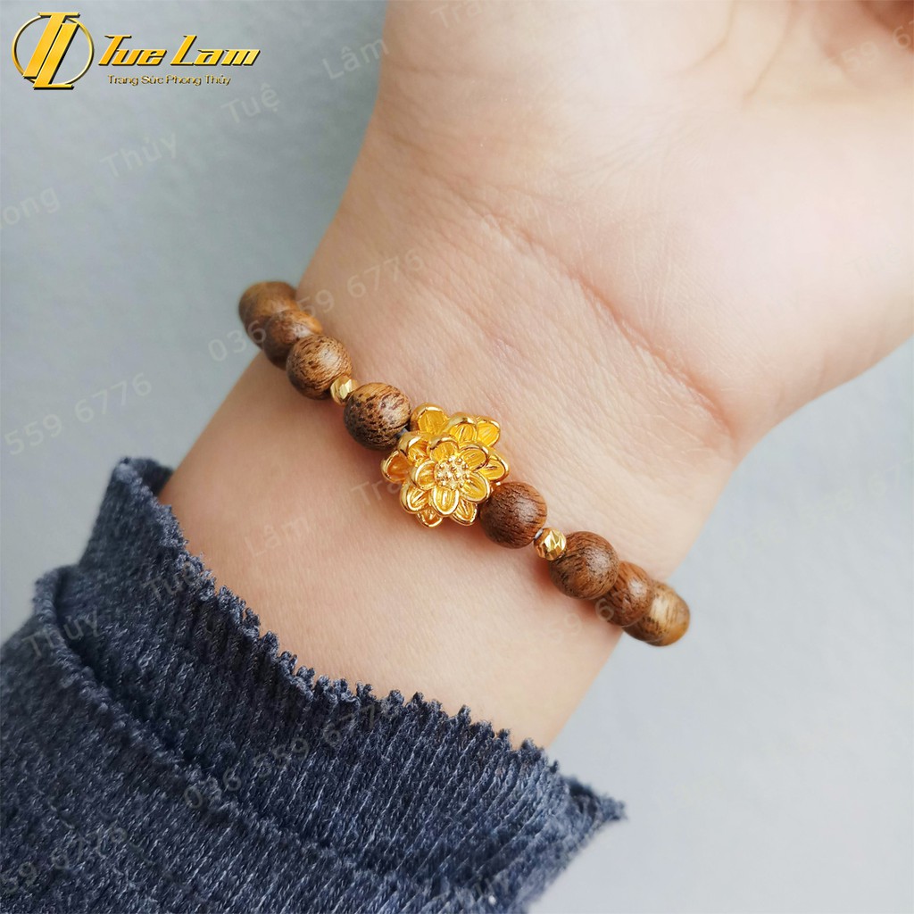 Vòng tay hạt gỗ trầm hương tốc 6 Li thơm dịu nhẹ charm hoa sen bình an - Tuệ Lâm