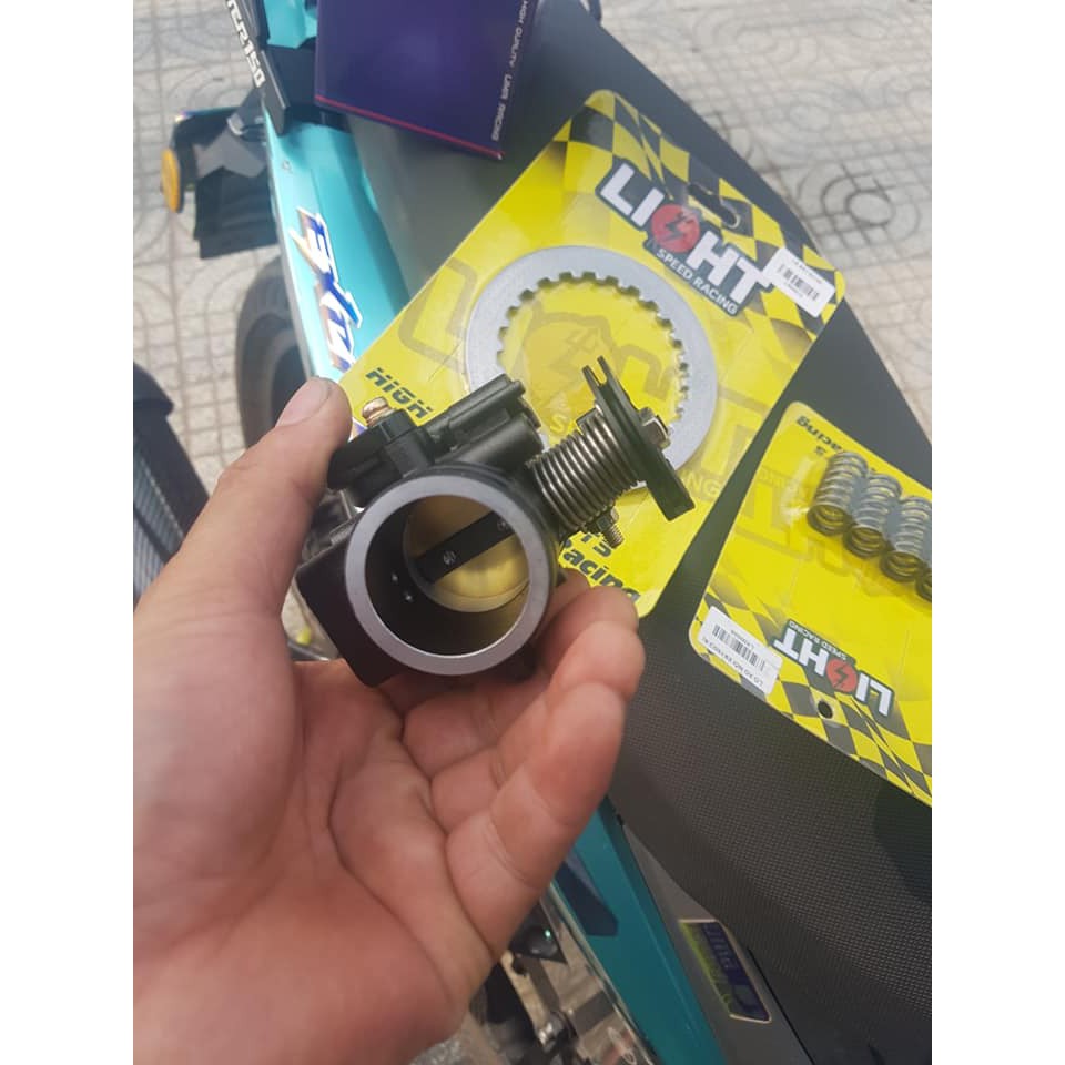 Họng xăng 32 UMA Ex 150