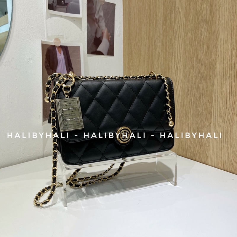 Túi Lyn da trám dây xích pha da kèm charm xinh xắn