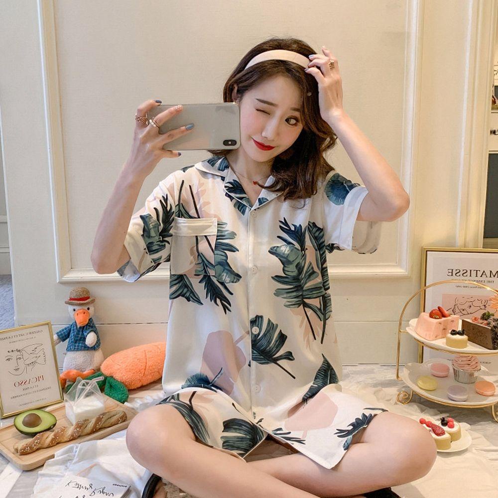 Áo Ngủ Tay Ngắn Chất Lụa Siêu Mỏng In Họa Tiết Chú Ong Thời Trang Mùa Hè Xinh Xắn Cho Nữ