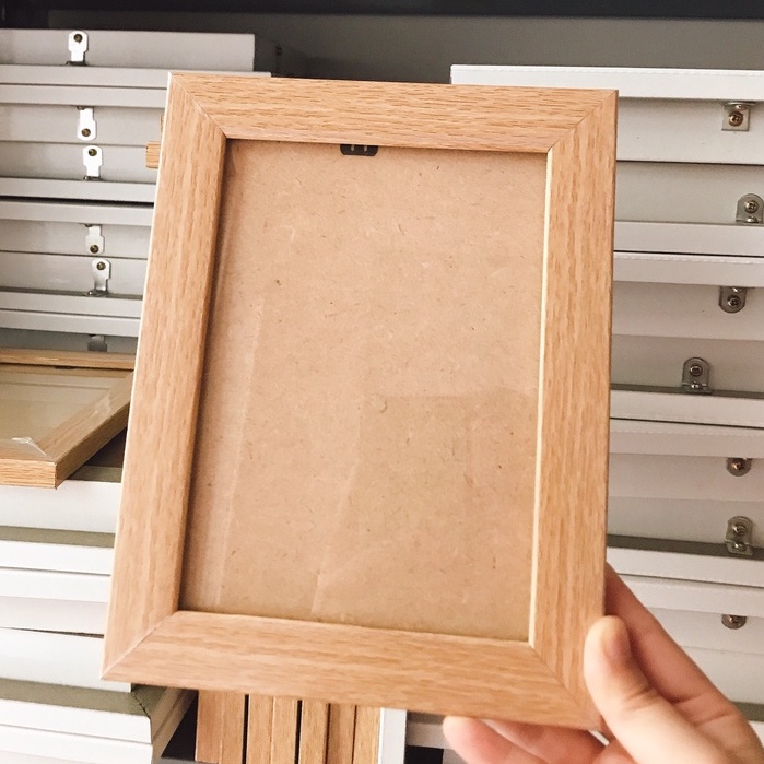Khung ảnh gỗ 13x18 mặt kính ( miễn phí in ảnh vào khung)