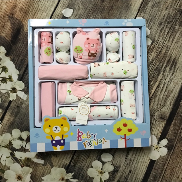 Hộp Set quà tặng cho bé sơ sinh 14 món Baby fashion