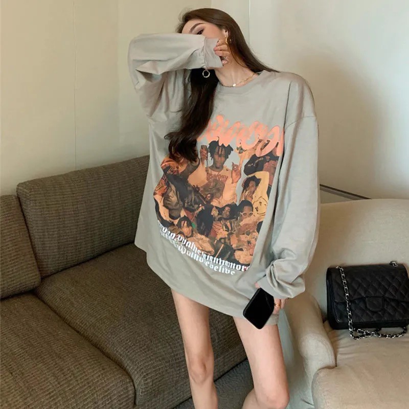 Áo sweater form rộng unisex in hình sắc nét chất da cá dày dặn màu xám và trắng ảnh thật phía cuối sẵn xám