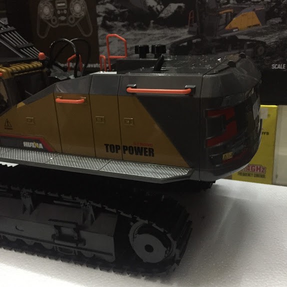 Xe xúc hợp kim 22 kênh HuiNa 592 bản nâng cấp