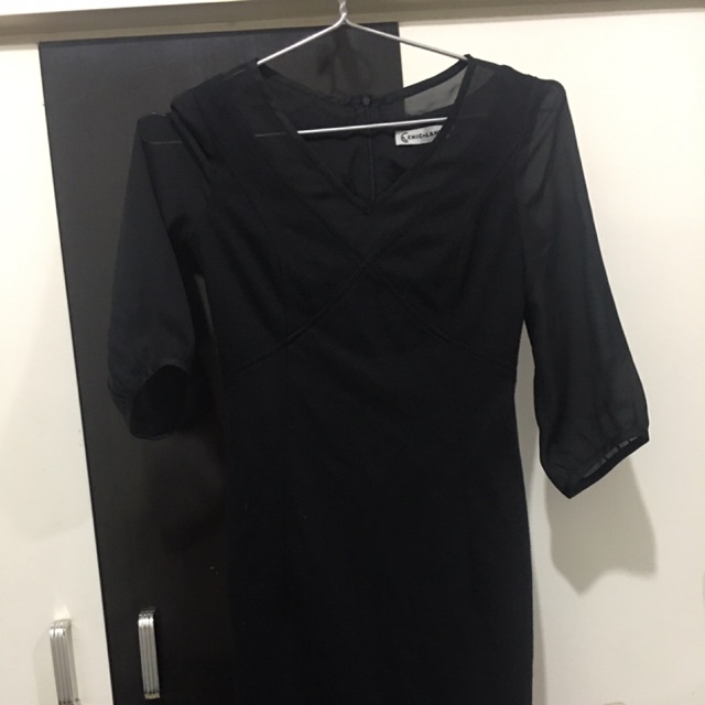 Váy Elise hãng màu sang chảnh