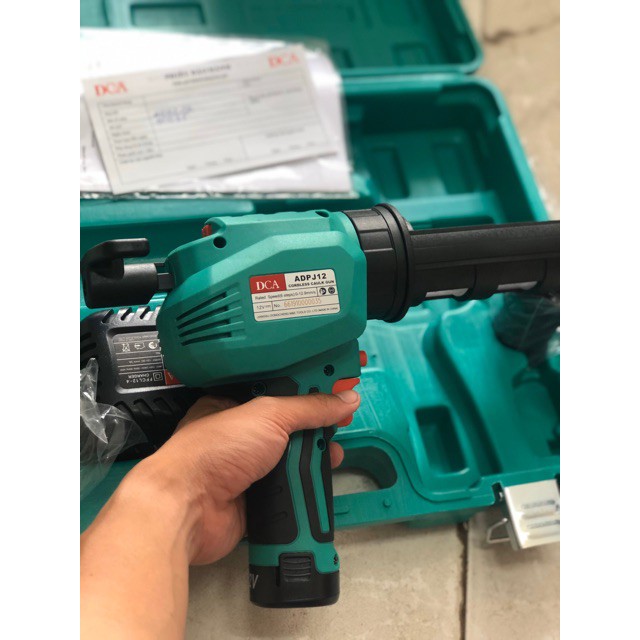 ADPJ12AK Súng bắn silicon dùng pin DCA