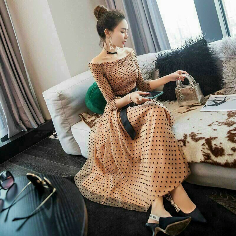 Đầm Ren Phối Hoa Bẹt Vai Siêu Xinh - Váy Đầm Maxi Đi Biển Cổ Trễ Dáng Dài Ren Lụa Cao Cấp Cho Nàng Sống Ảo | BigBuy360 - bigbuy360.vn