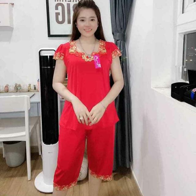 Bộ lửng trung niên tay con .