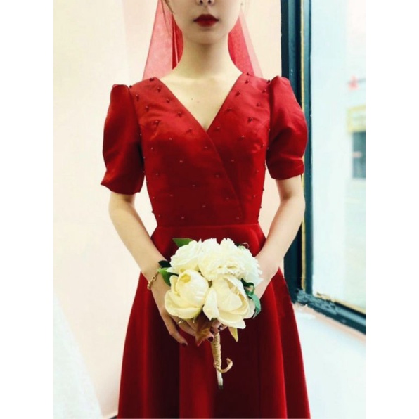 Đầm váy dạ hội, cô dâu đi bàn tà đắp chéo mặc được 2 kiểu, xòe và x.ẻ tà, đính ngọc sang trọng