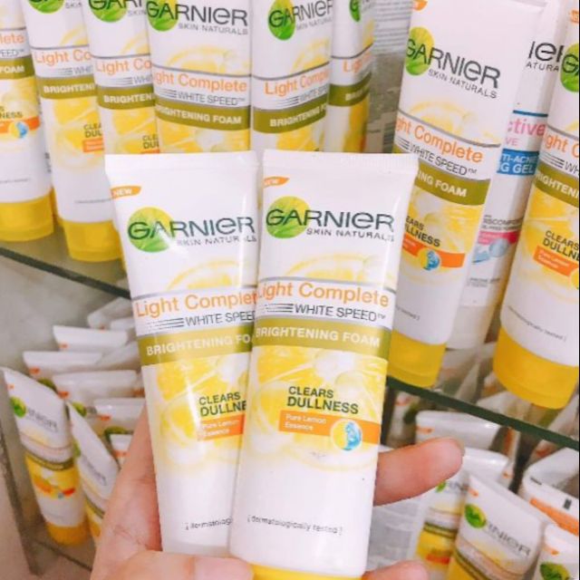 SỮA RỬA MẶT GARNIER LIGHT COMPLETE WHITE SPEED