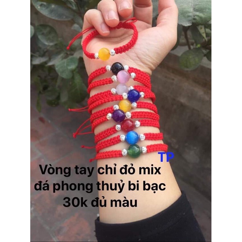 Vòng tay chỉ đỏ mix đá phong thuỷ